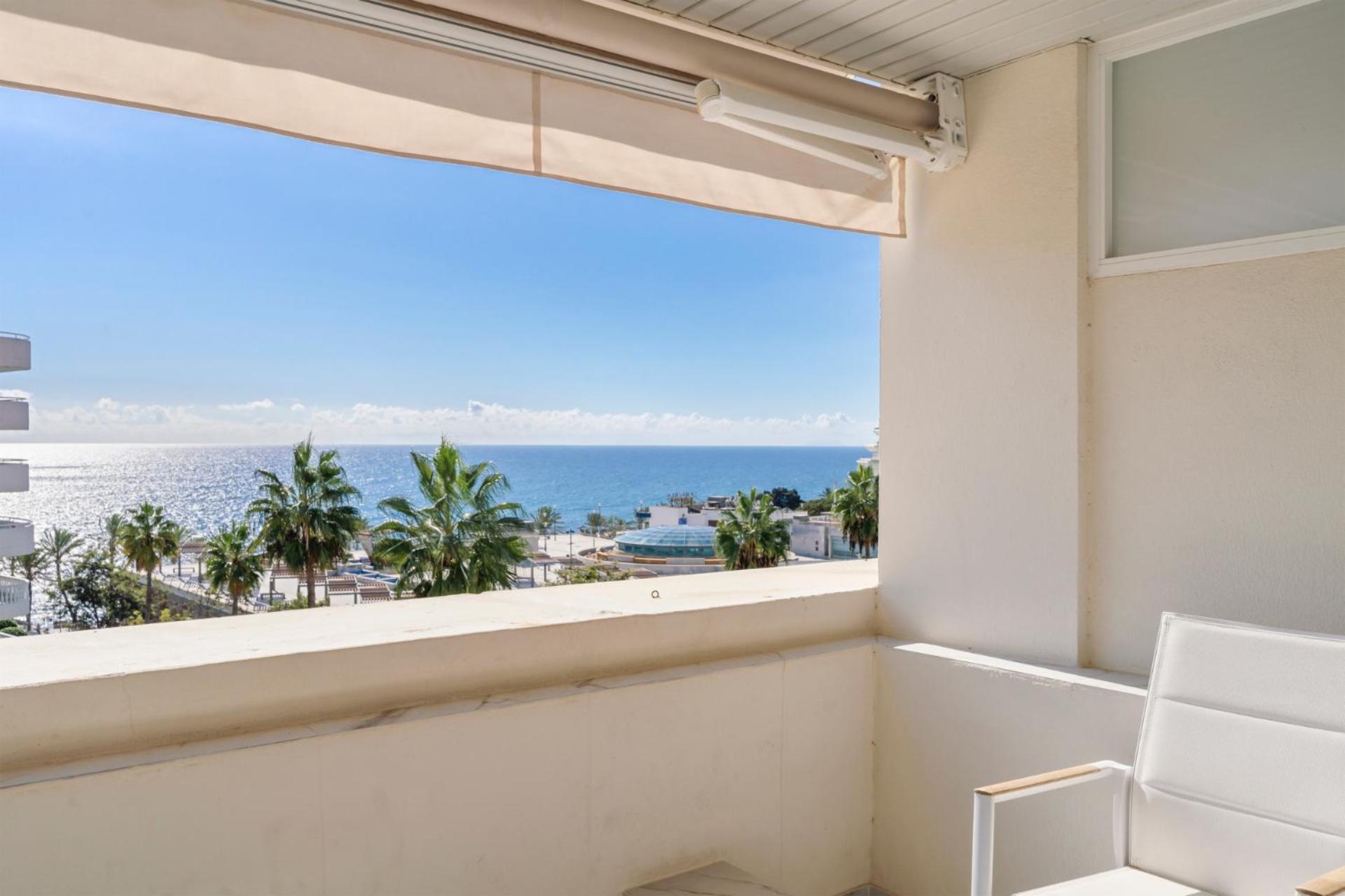 Sea View 2-Bedroom Apartment With Pool Marbella Exteriör bild